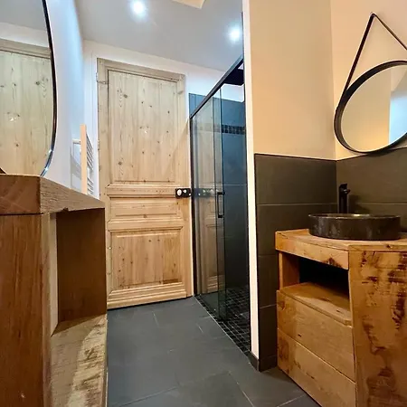 Ferme 1802 شقة فندقية *